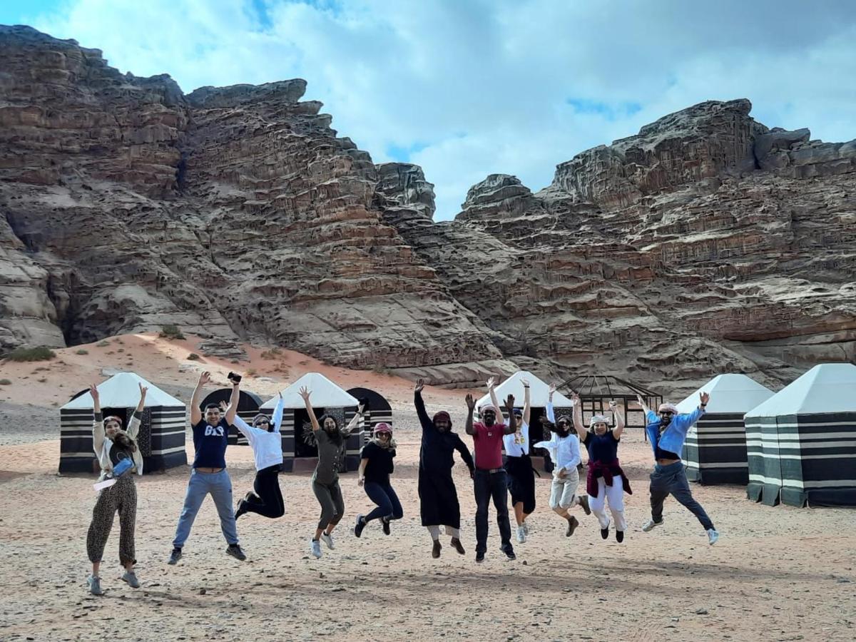 Um Sabatah Camp Hotel Wadi Rum Exterior photo