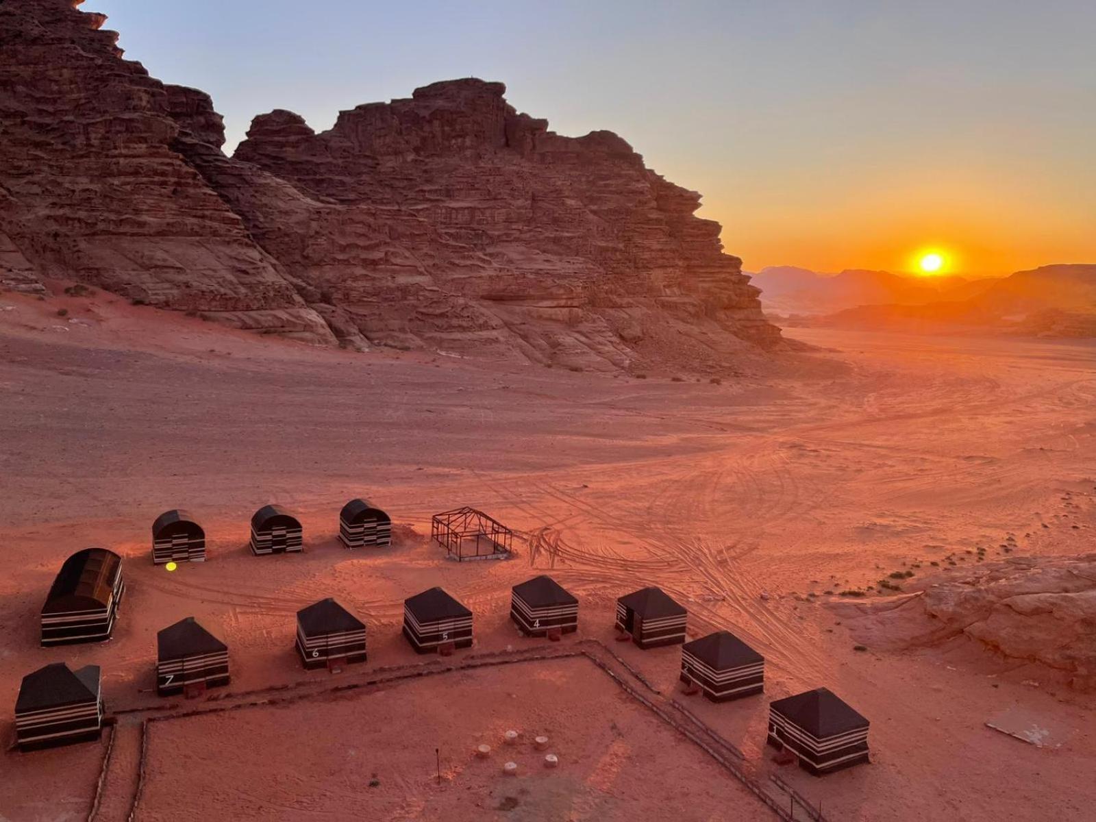 Um Sabatah Camp Hotel Wadi Rum Exterior photo