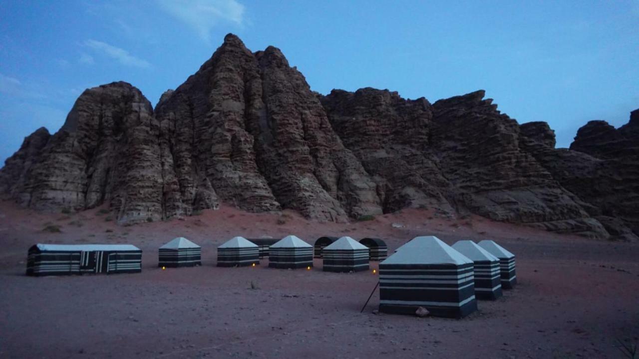 Um Sabatah Camp Hotel Wadi Rum Exterior photo